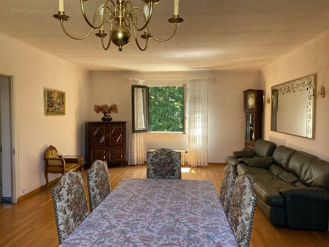 Maison à LE PLESSIS-ROBINSON