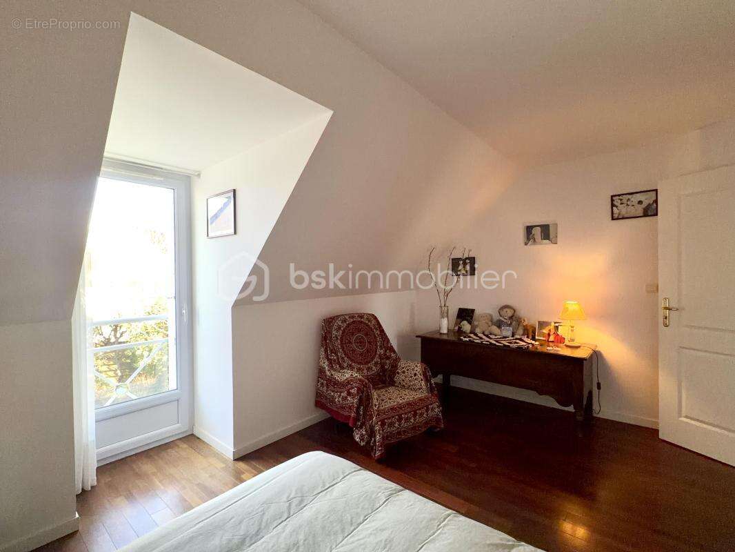 Maison à AZAY-SUR-CHER