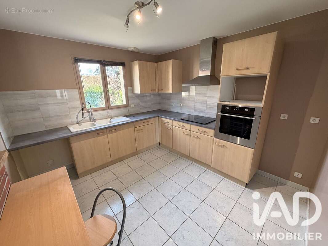 Maison 103 m² à La Chapelle-Sur-Oreuse  - photo 6