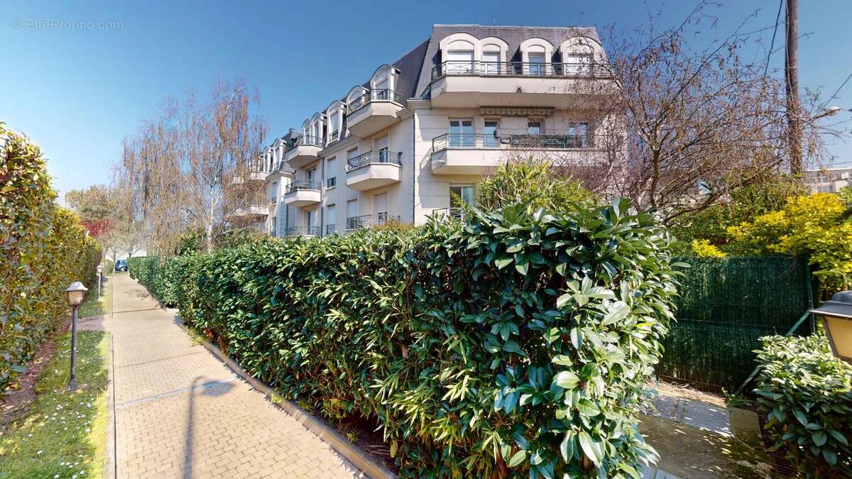 Appartement à LIVRY-GARGAN