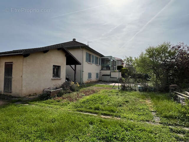 Maison à LA VERPILLIERE