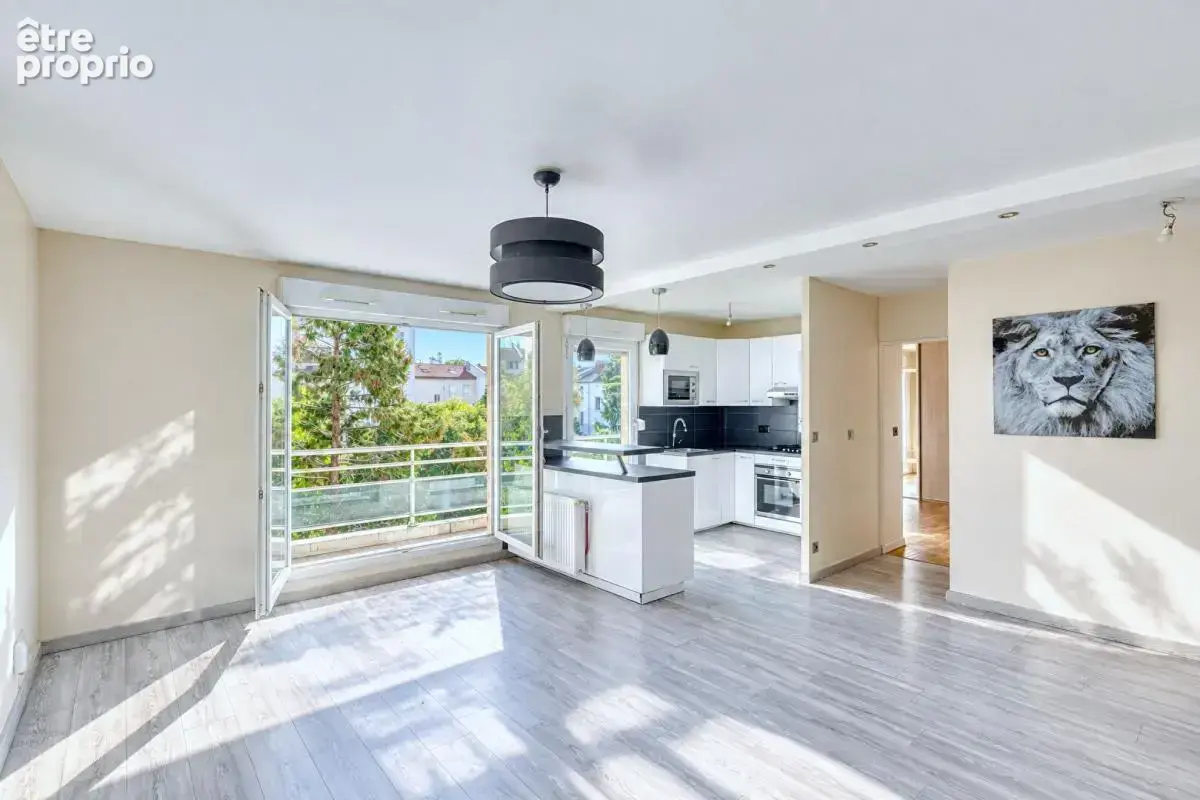 Appartement à LYON-8E