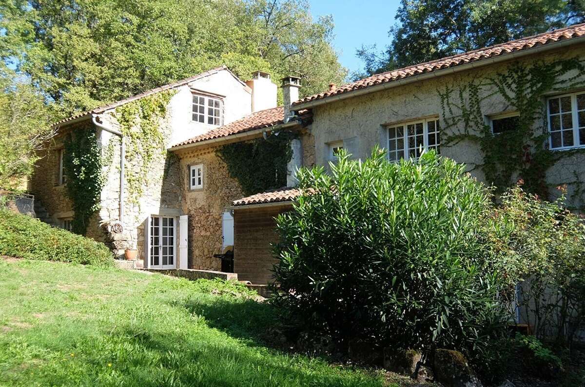 Maison dans la campagne avec etang prive - photo 3