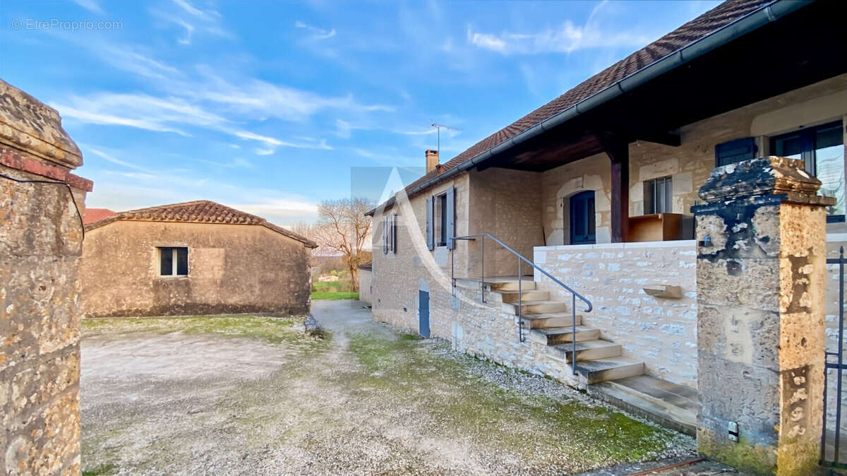 Maison à FLORESSAS