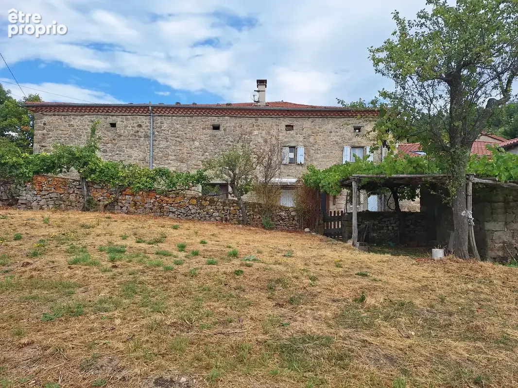 Maison à GILHOC-SUR-ORMEZE
