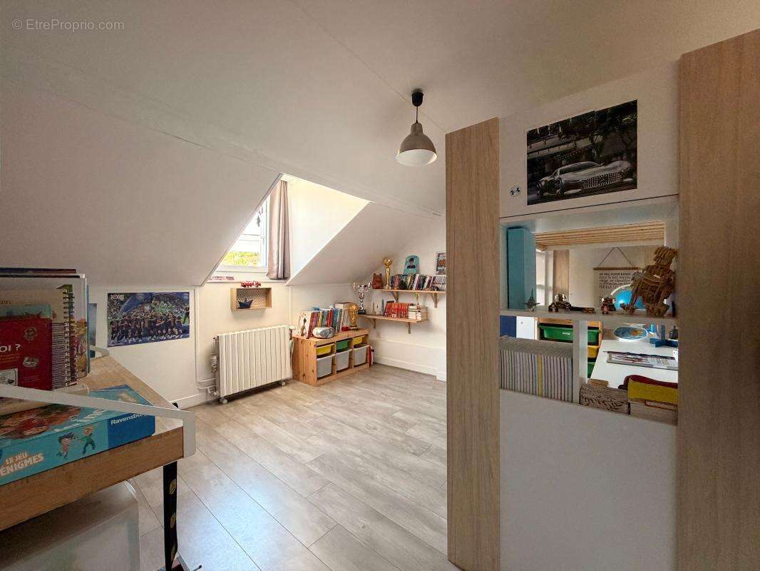 Chaleureuse, fonctionnelle, prête à vivre - MARGNY LES COMPIEGNE - photo 12