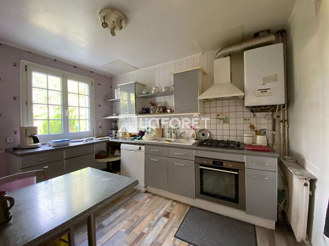 Maison à SAINT-ETIENNE-DU-ROUVRAY