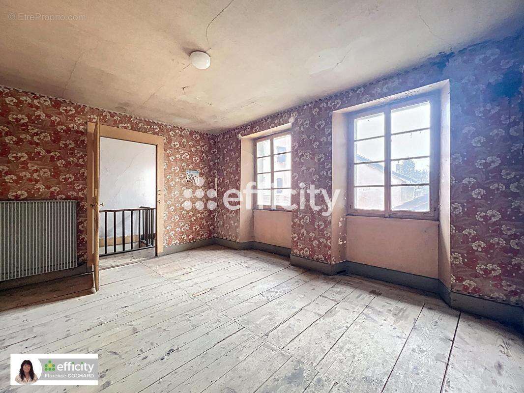Maison à BOEGE