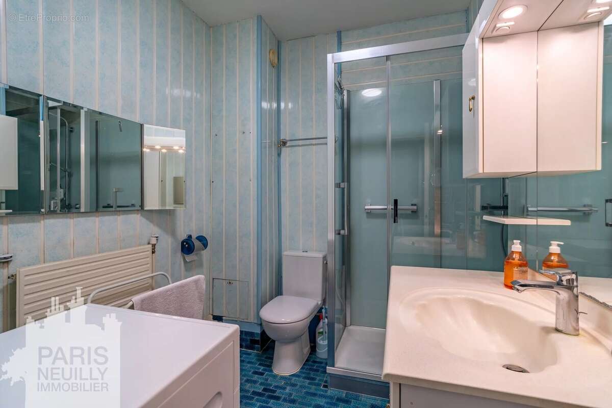 Appartement à PARIS-14E