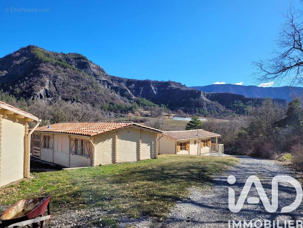 Maison 340 m² à La Robine-Sur-Galabre  - photo 3