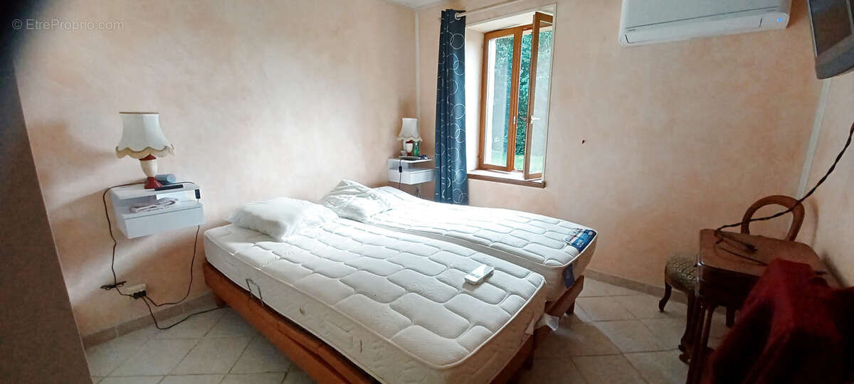 Maison à NOYANT-D&#039;ALLIER