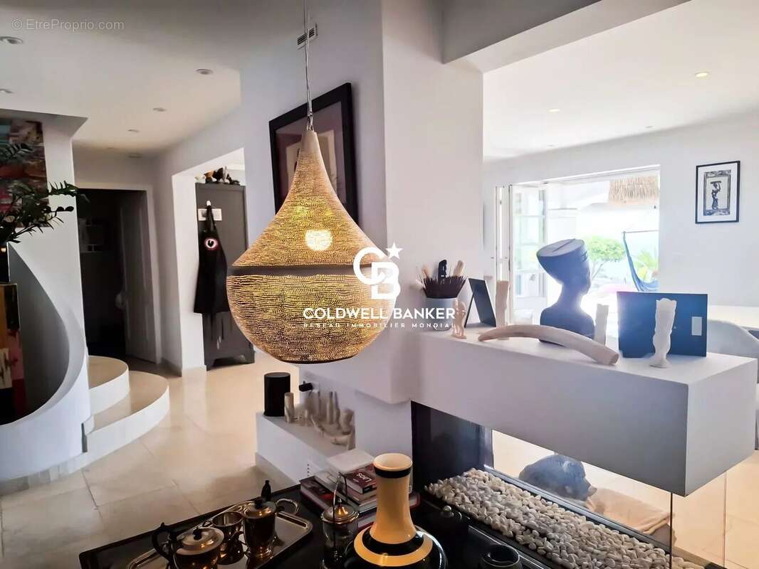 Maison à CARQUEIRANNE