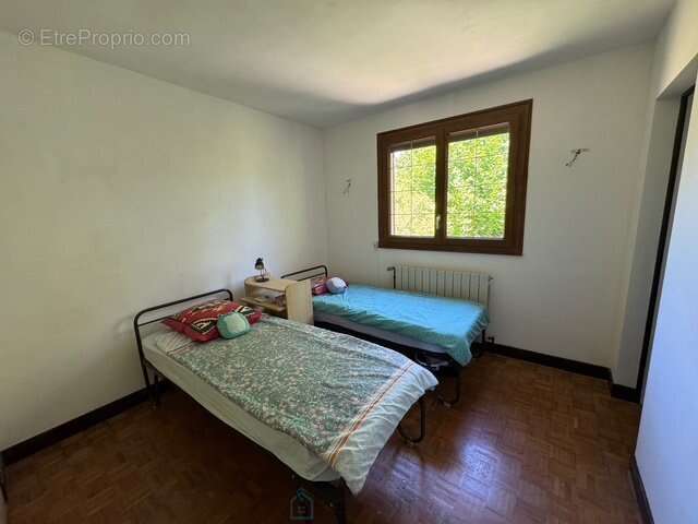 Maison à FOLLAINVILLE-DENNEMONT