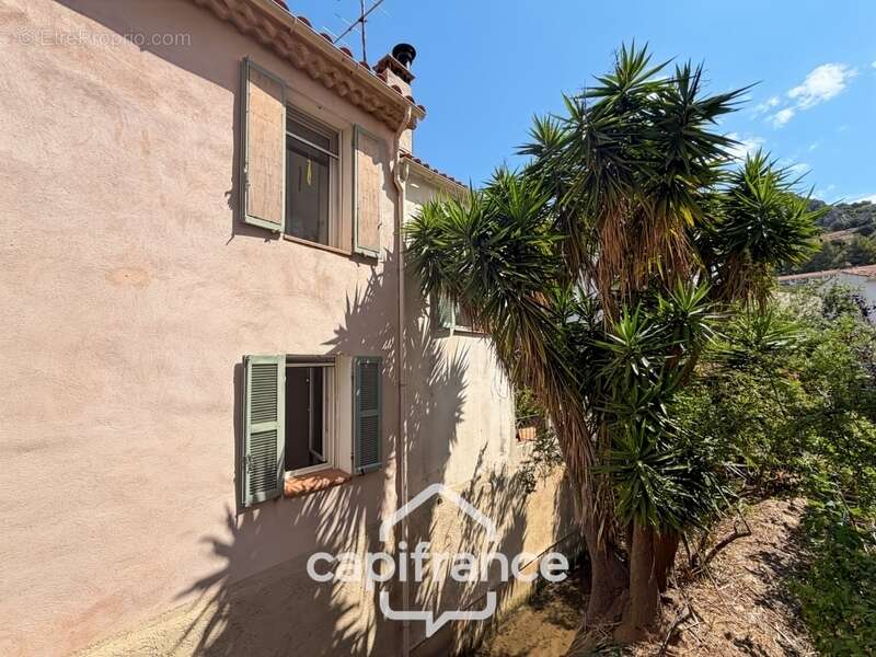 Maison à HYERES