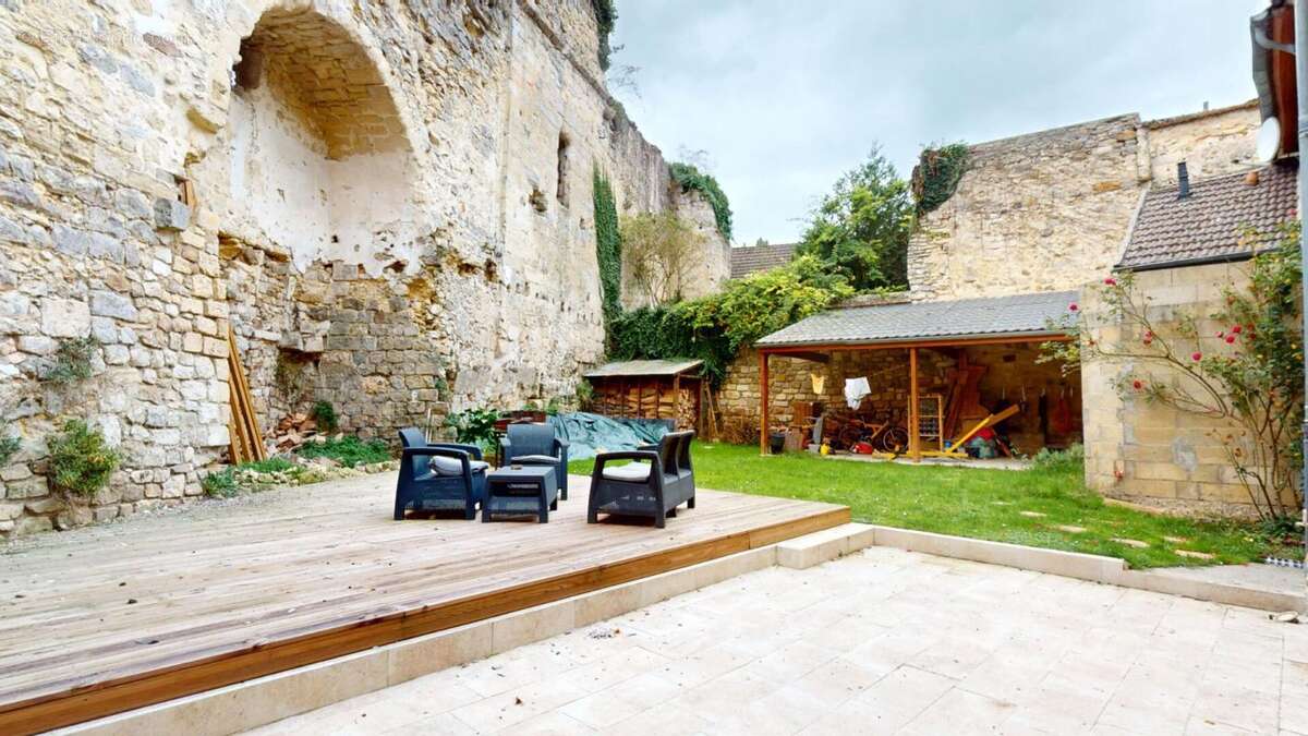 Bâtisse atypique 190 m2 prix 280 000 - photo 17