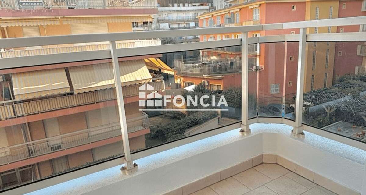 Appartement à MENTON