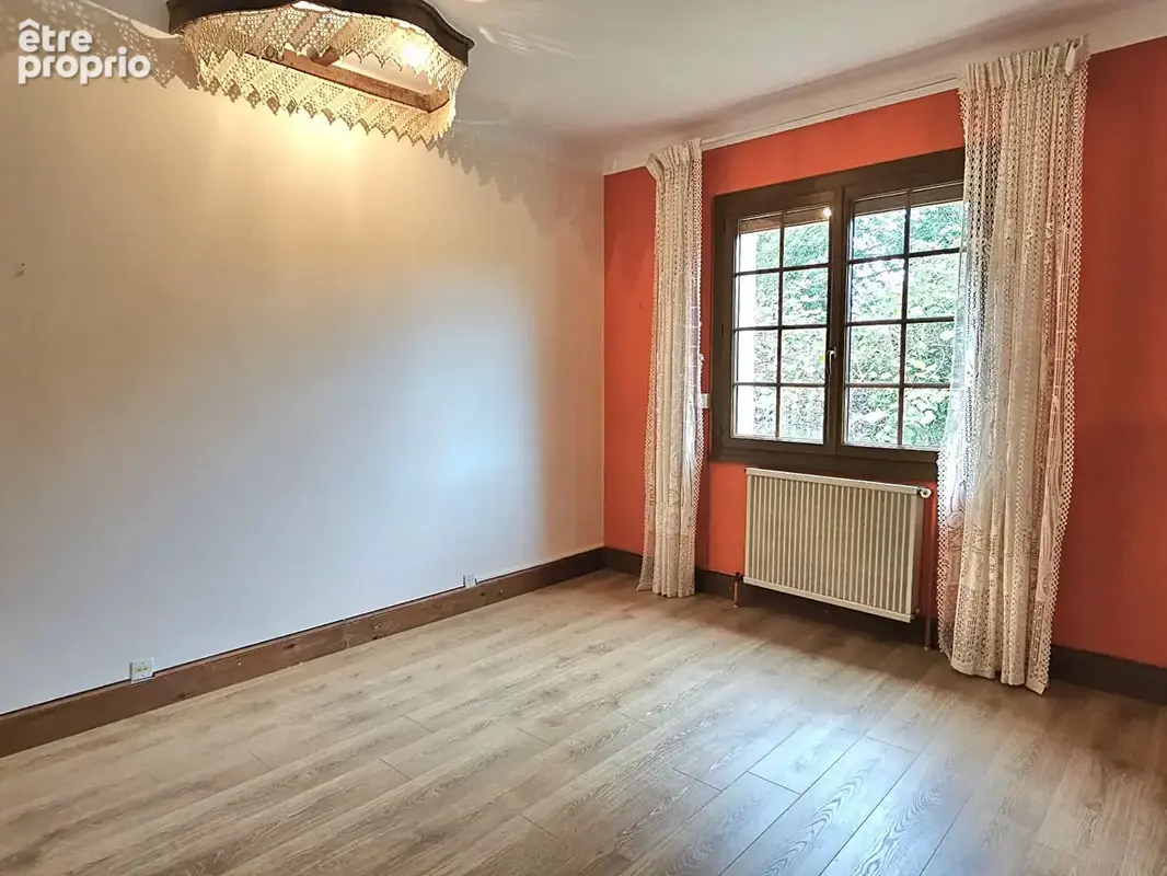 Maison Atypique avec studio indépendant, garage et Grand Terrain Arboré - photo 12
