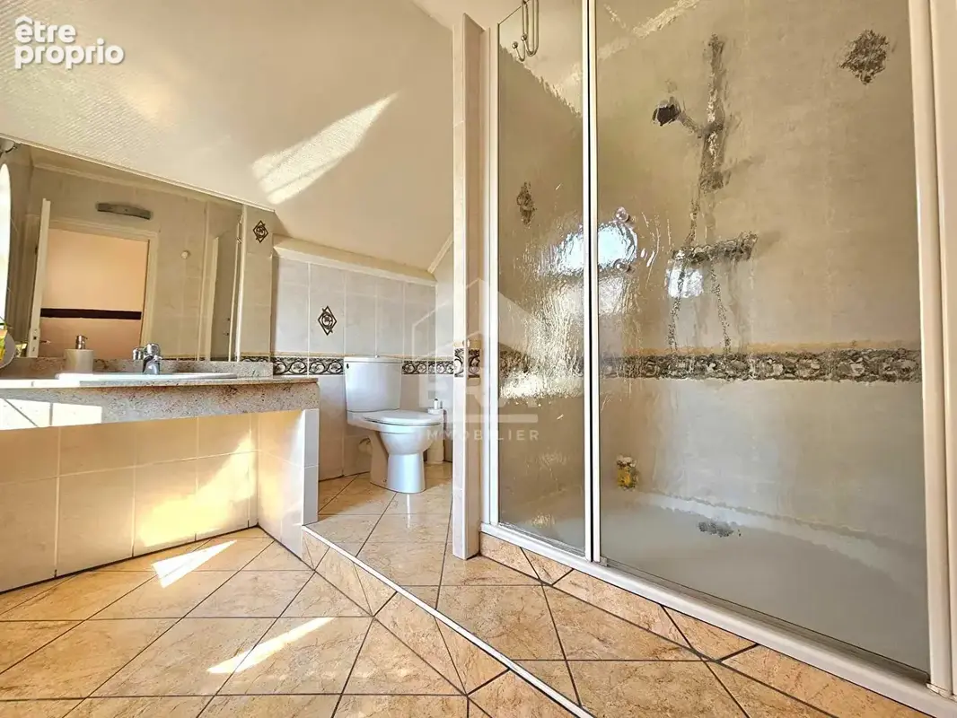 Semi plain pied, 4 chambres, bureau, jardin, dépendances, garage - photo 9