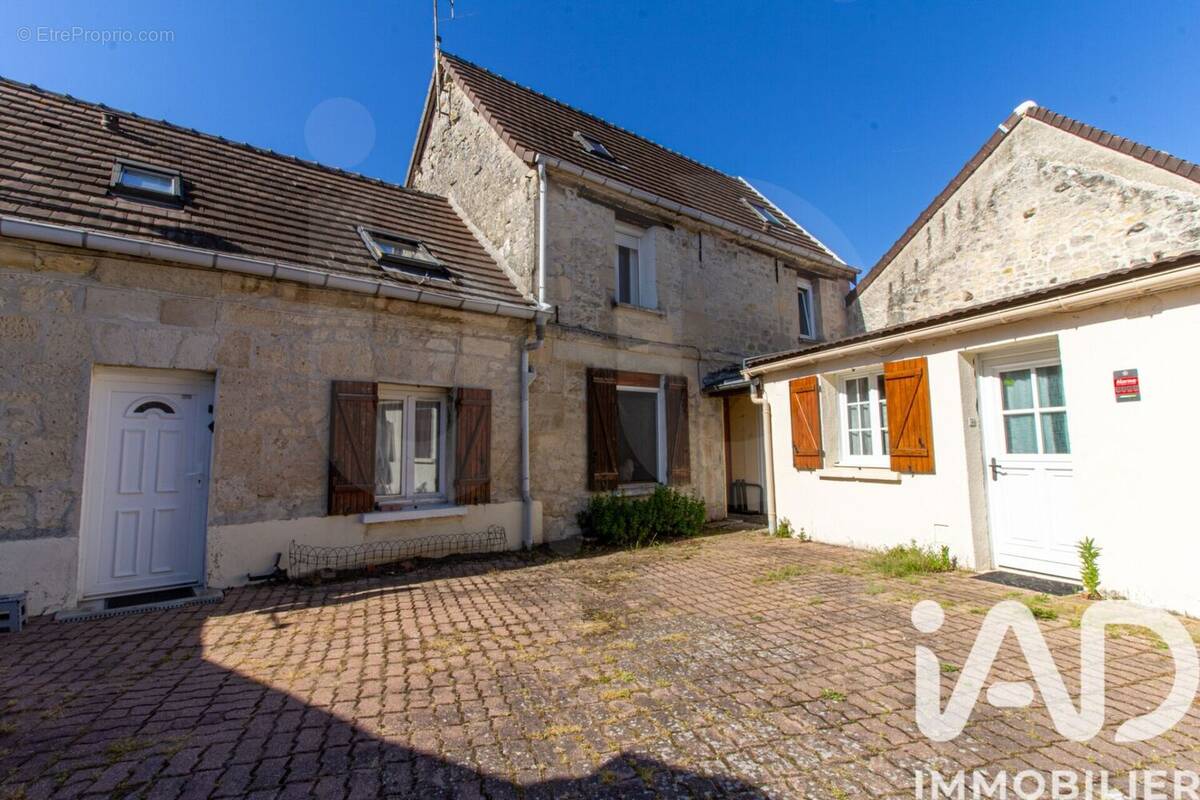 Photo 1 - Appartement à PONT-SAINTE-MAXENCE