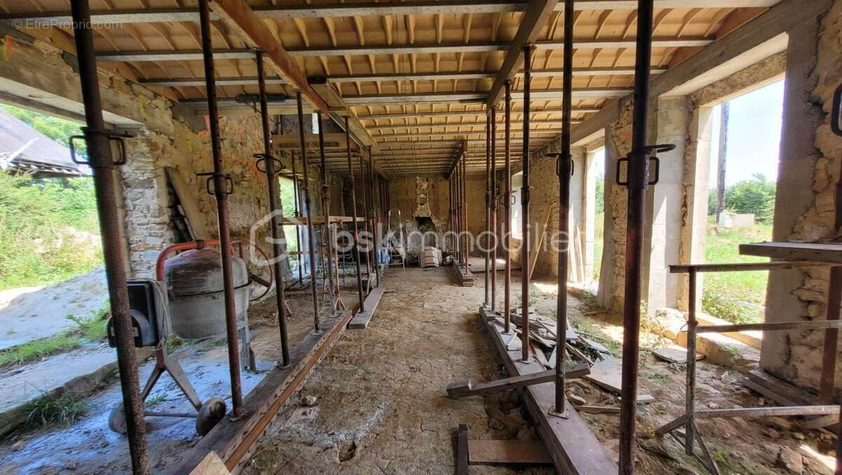 Maison en pierre à rénover - photo 7