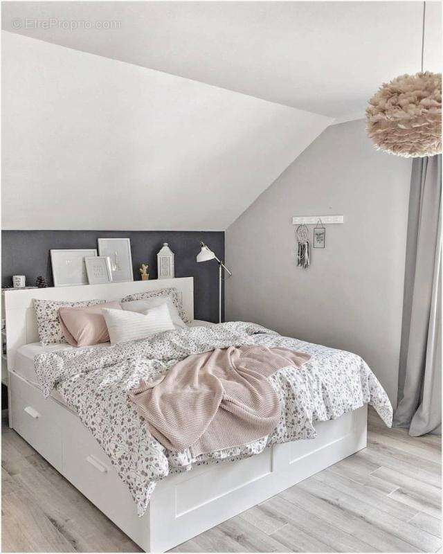 Maison à OLLAINVILLE