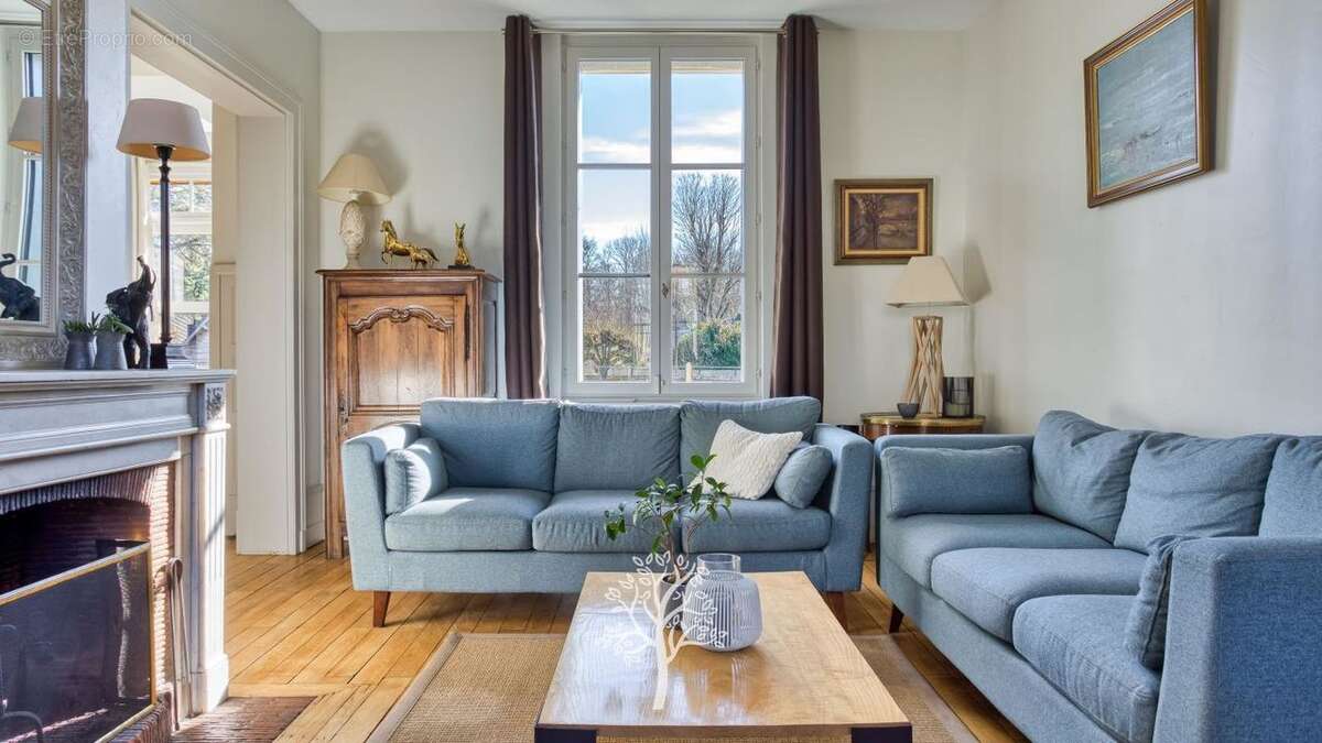 Maison à OUVILLE-LA-RIVIERE