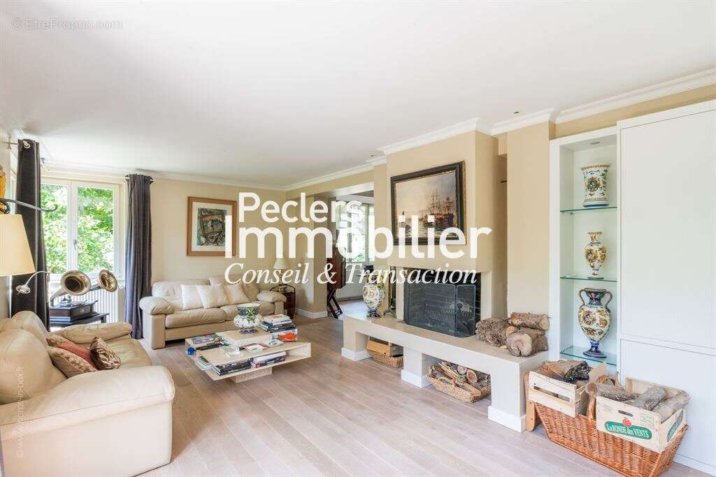 Maison de caractère familiale dans le triangle d'or - photo 6
