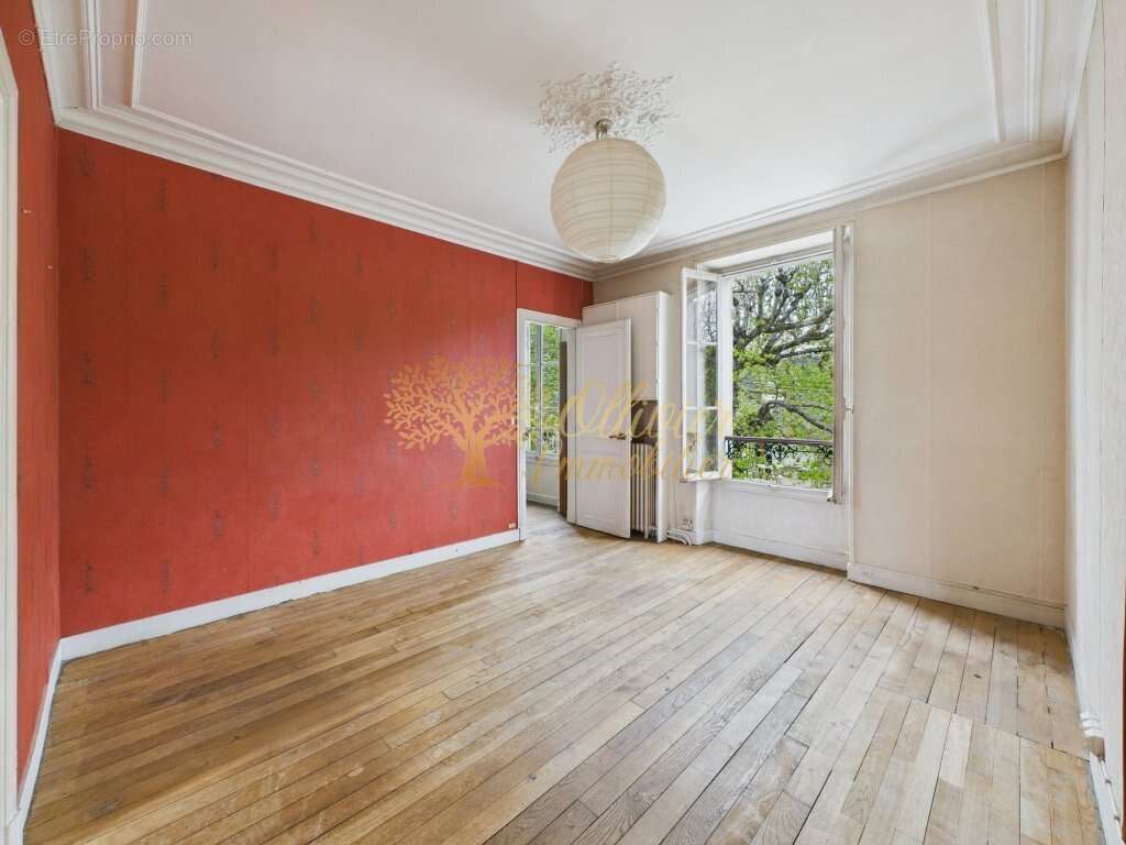 Maison à SAINT-MAUR-DES-FOSSES