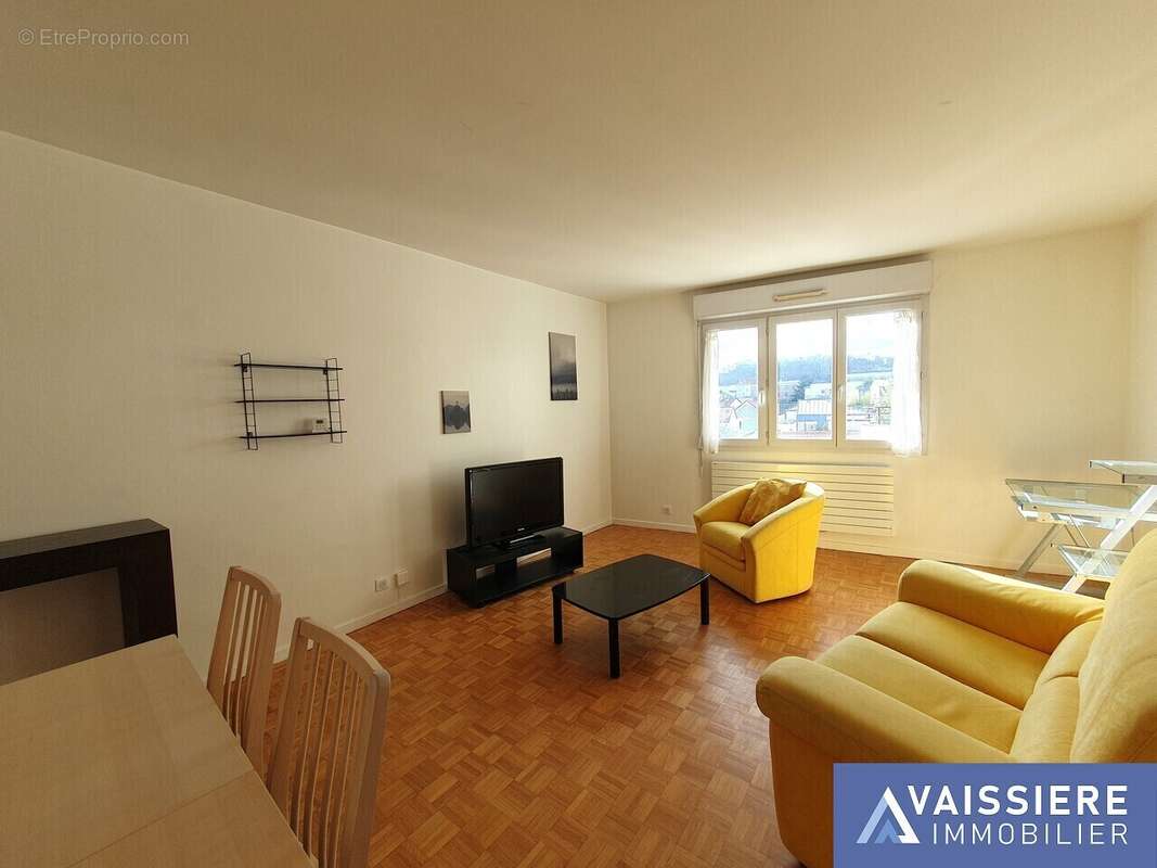 Appartement à SURESNES