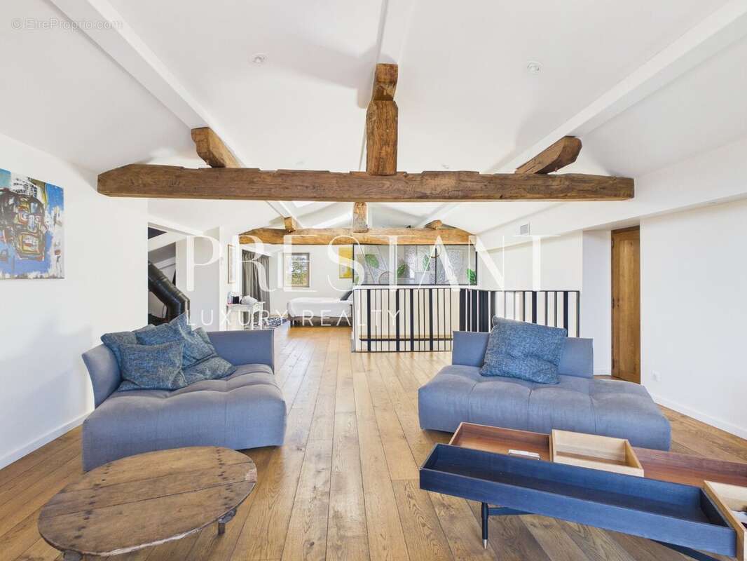 Maison à LARRESSORE