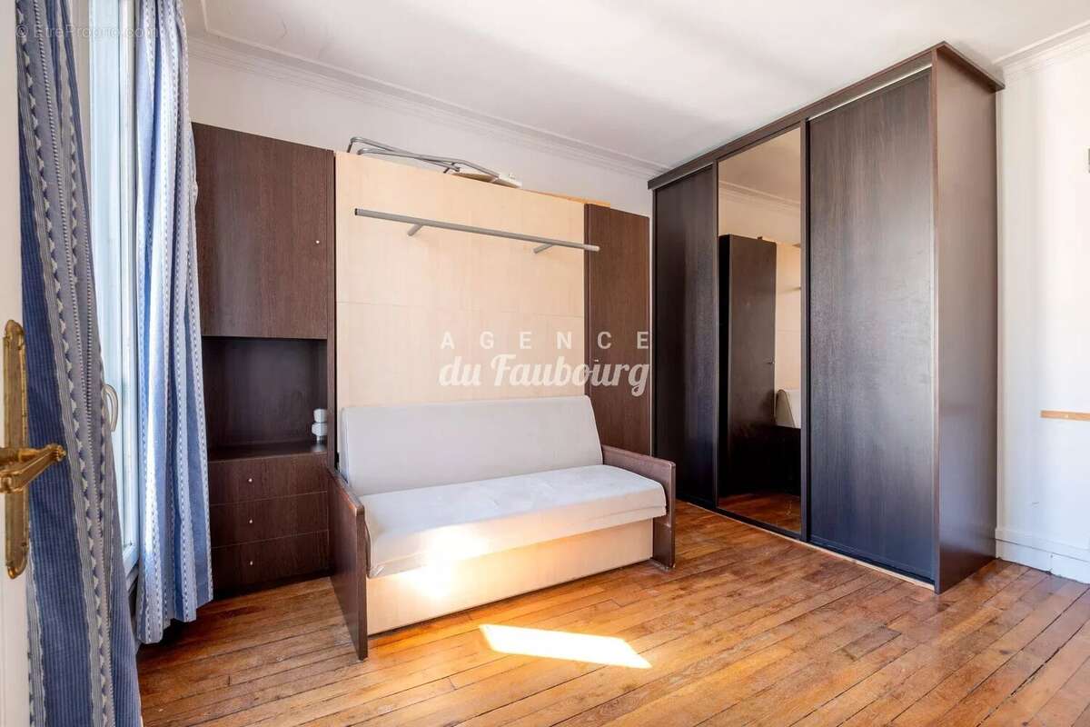 Appartement à PARIS-10E