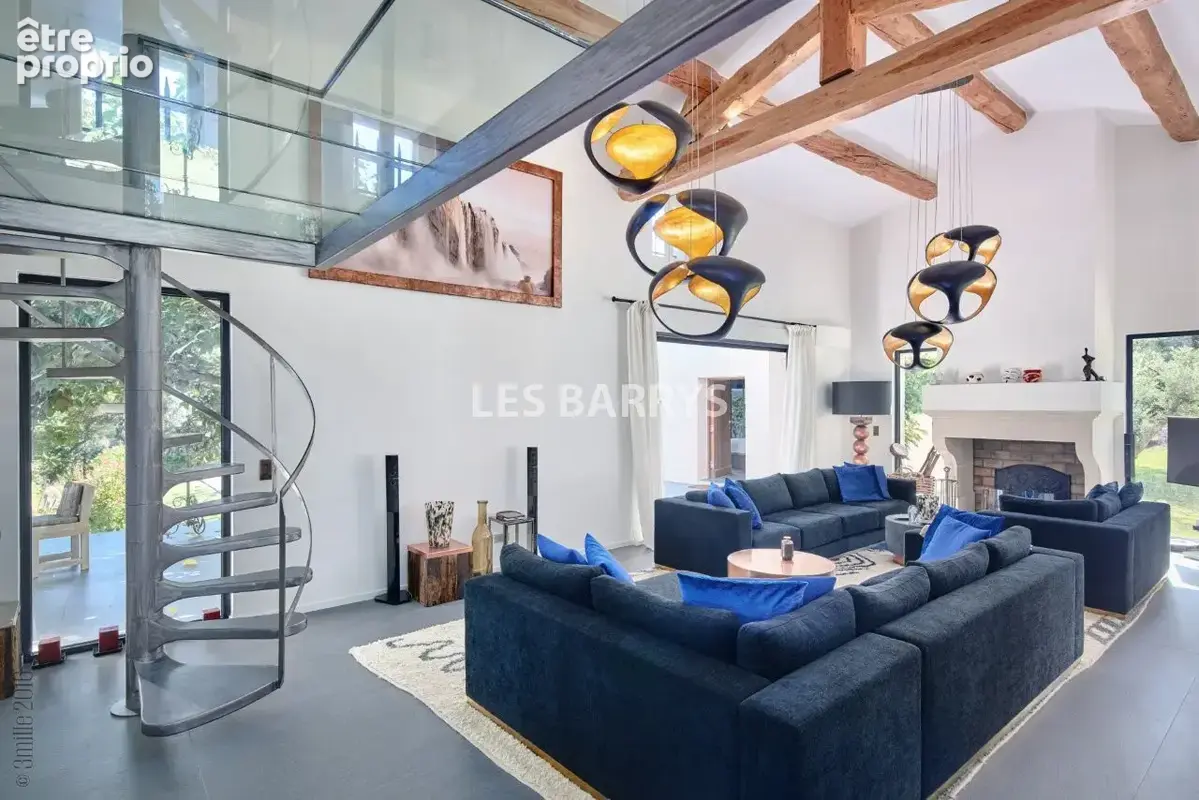 Rare villa de prestige à vendre à Gassin avec piscine et héliport - photo 9