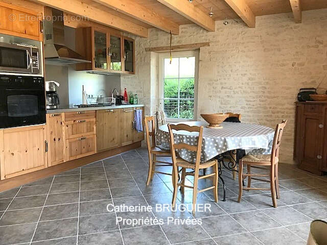 Maison à SAINT-JEAN-DE-LIVERSAY