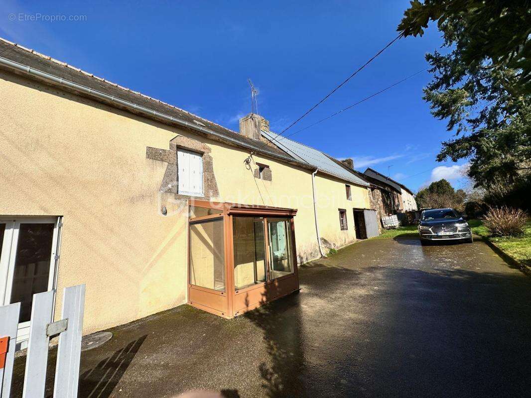 Maison à LA TRINITE-PORHOET