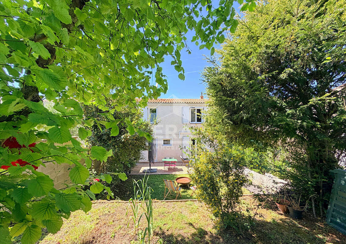 Maison à GOND-PONTOUVRE