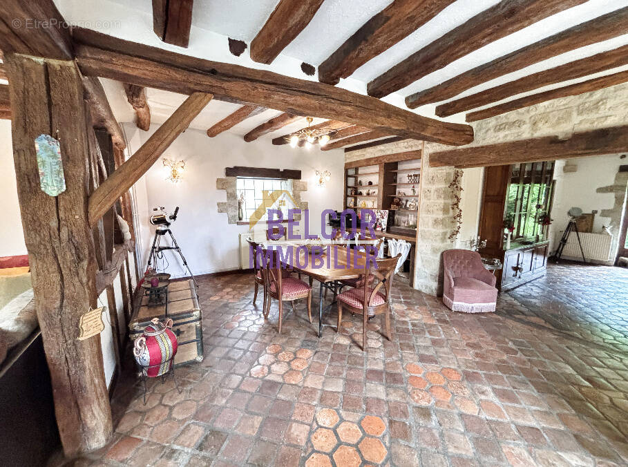 Maison à ONDREVILLE-SUR-ESSONNE