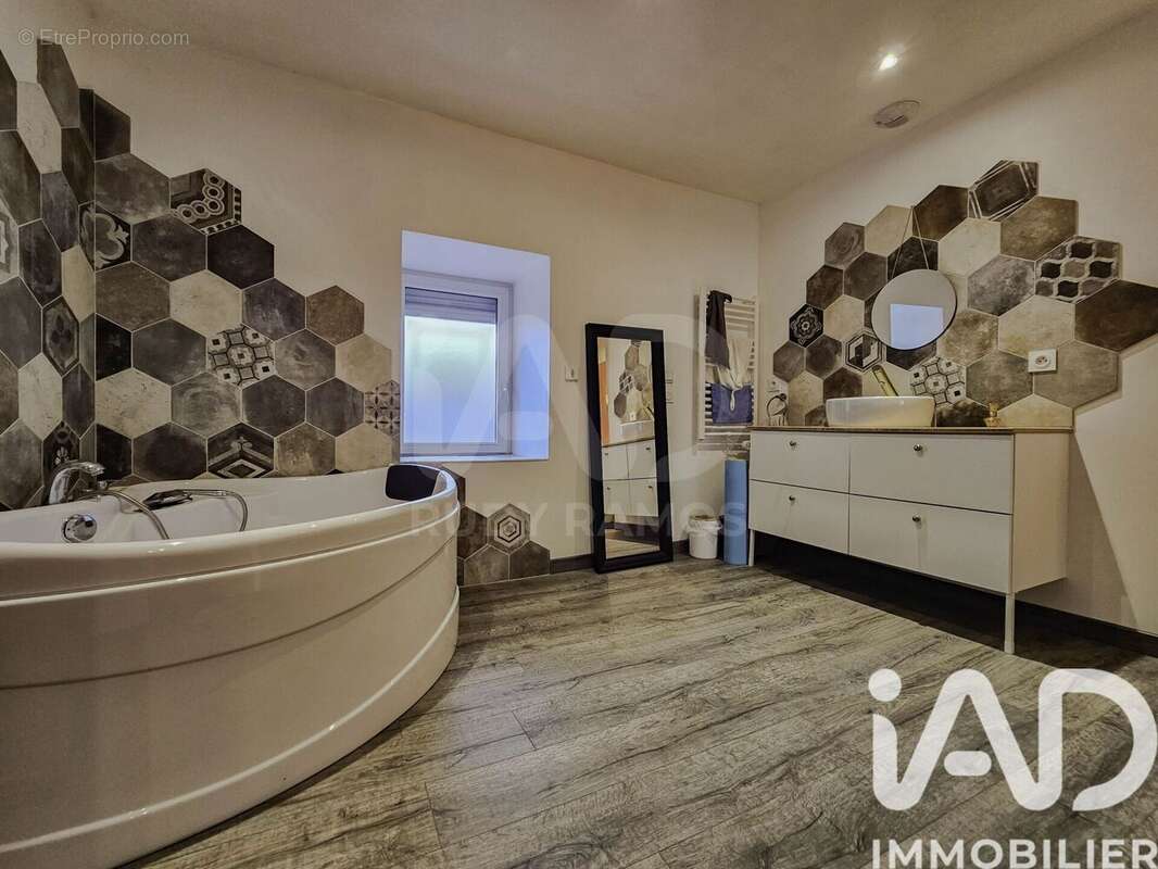 Photo 2 - Maison à SEVERAC-LE-CHATEAU