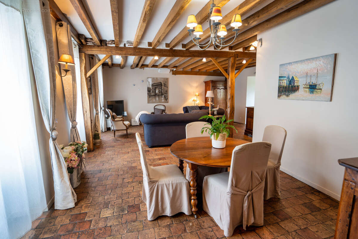 Maison à MAROLLES-EN-HUREPOIX