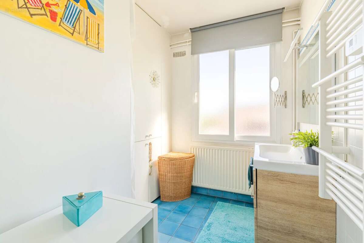 Appartement à ISSY-LES-MOULINEAUX