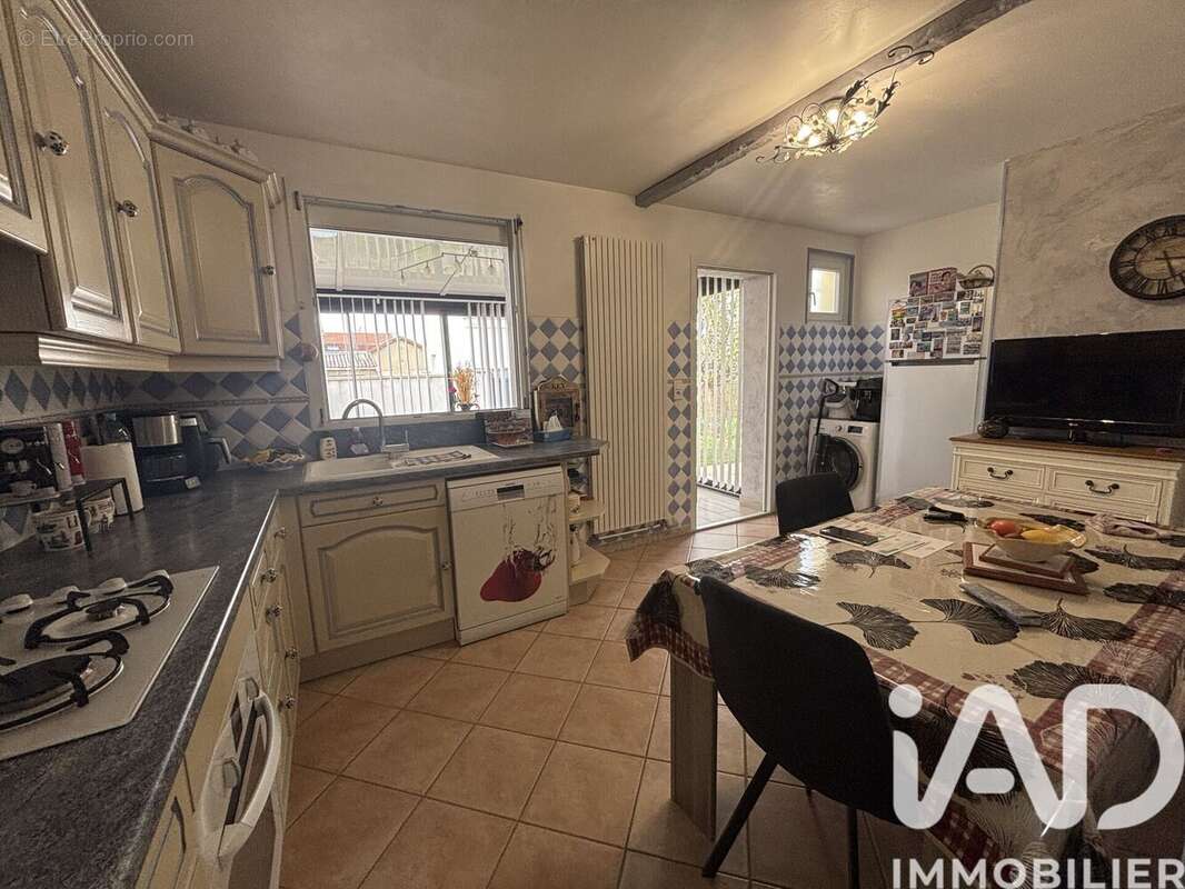 Photo 7 - Maison à SAINT-JULIEN-LES-VILLAS