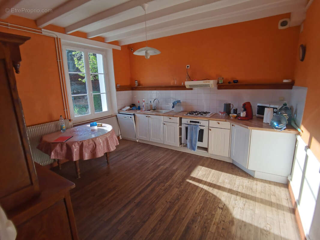 Maison à LA TACHE