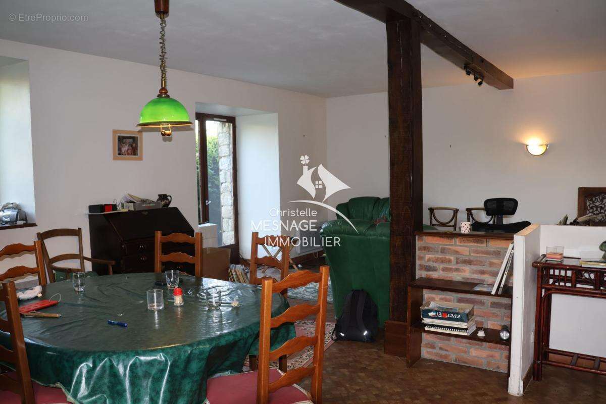 Maison à LANVALLAY