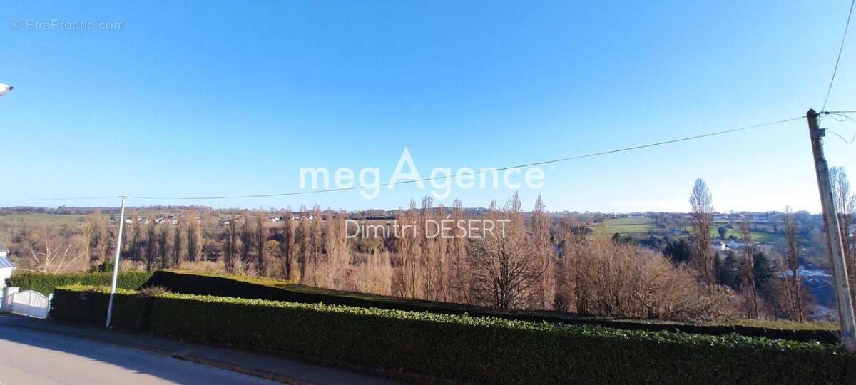 Maison à CONDE-SUR-NOIREAU