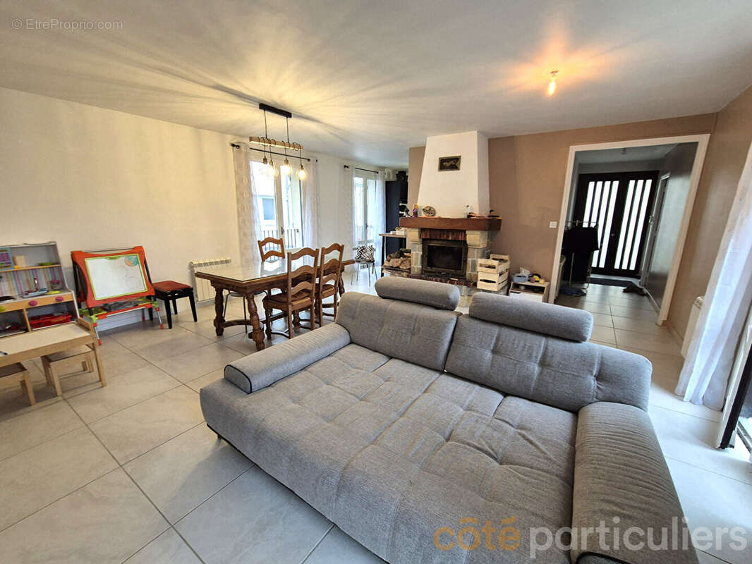 Maison à SEBAZAC-CONCOURES