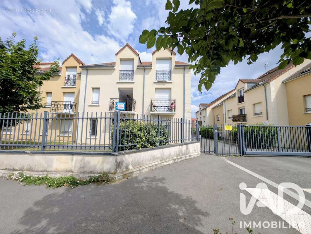 Photo 2 - Appartement à LES MUREAUX