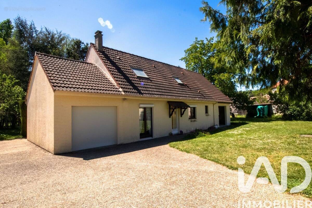 Photo 1 - Maison à NANTEAU-SUR-ESSONNE