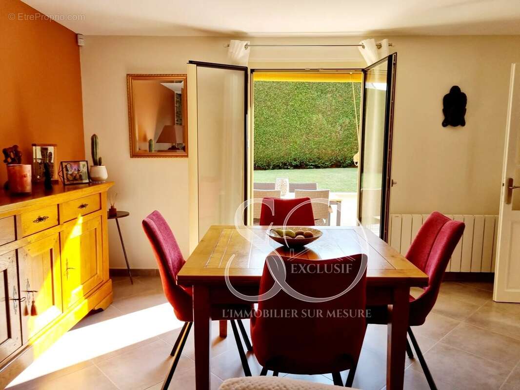 Maison à MEZIERES-SUR-SEINE