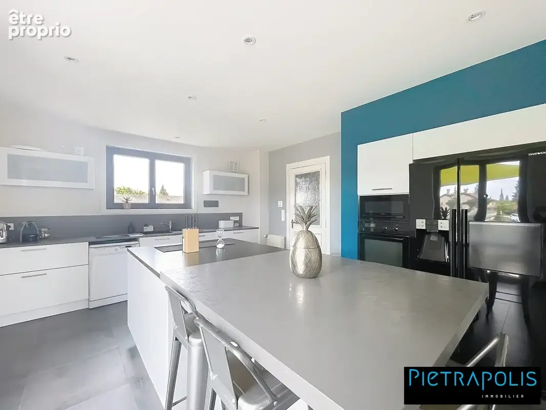 Maison 7 pièces 278 m² à vendre à Corcelles-En-Beaujolais (69220) - photo 7