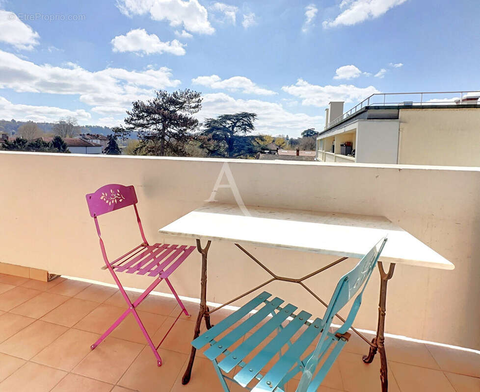 Appartement à FONTAINES-SUR-SAONE