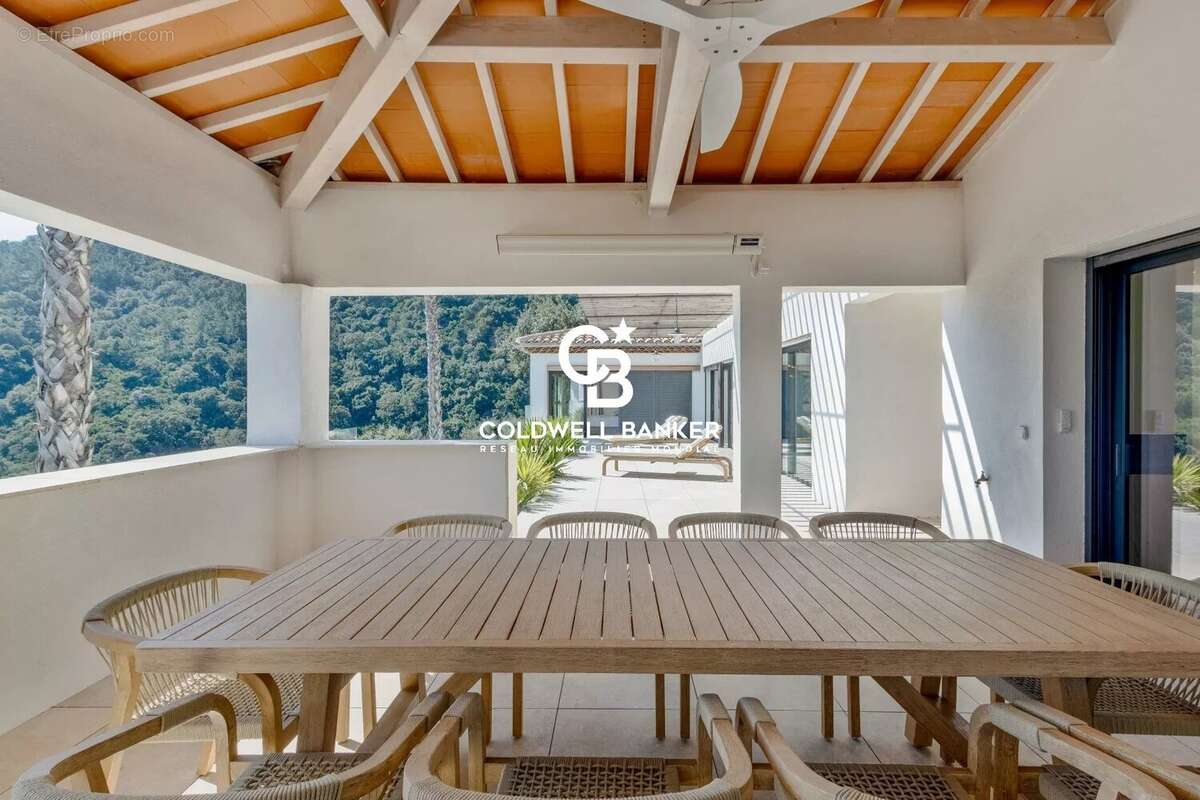 Maison à CAVALAIRE-SUR-MER